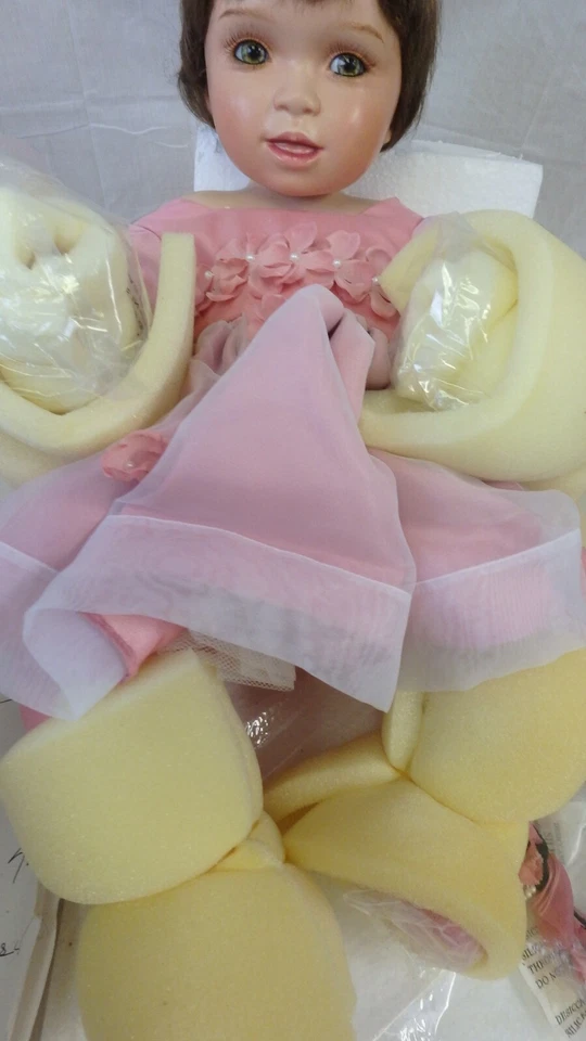 Gloria Vanderbilt's " Gloria At Uno " #0586/2000 COA Immagine Enclosed - Immagine 3 di 4