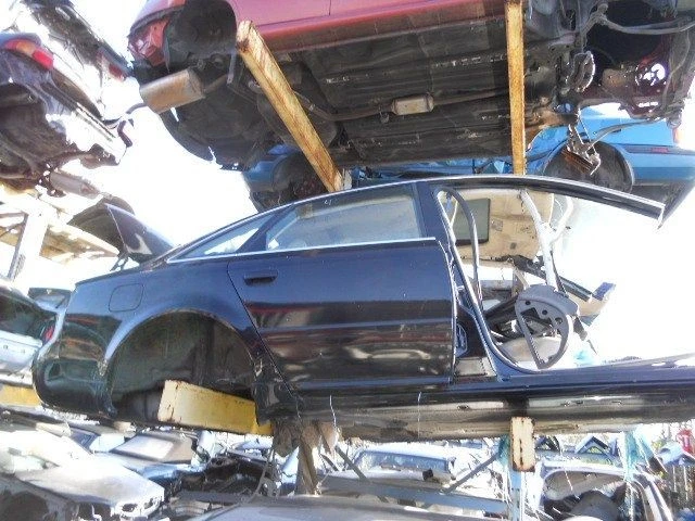 Audi A6 2003 tapa tapa tapa aleta gas puerta llenado combustible Foto 4 de 4