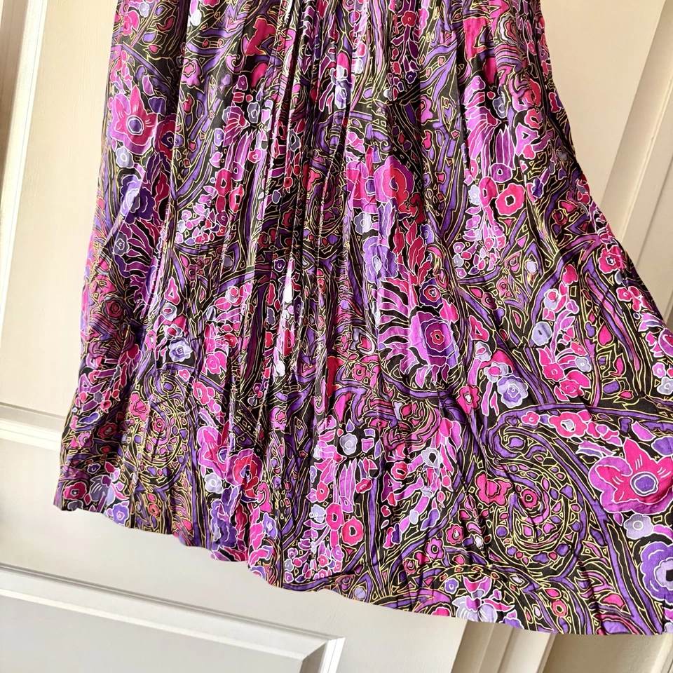 Maxi Falda Tucker Talla 8 Púrpura Rosa Estampado Paisley Plisada con Bolsillos Foto 2 de 4