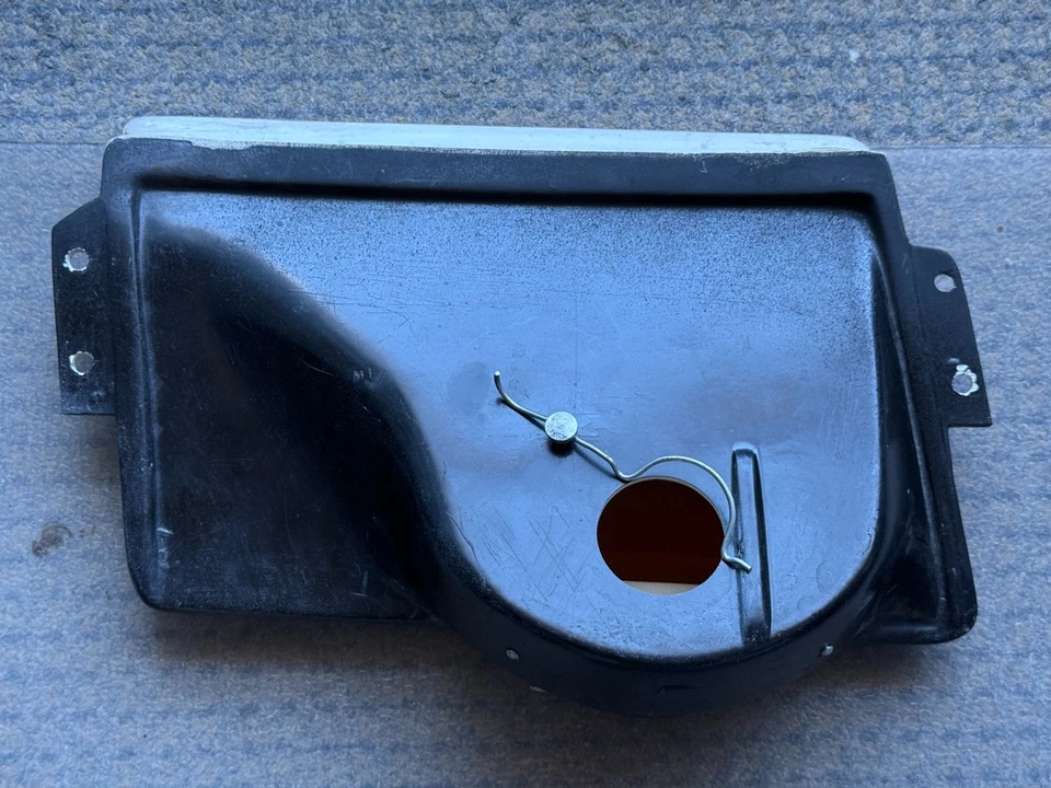 1984 Ferrari BB512i left front signal light - Image 2 of 4