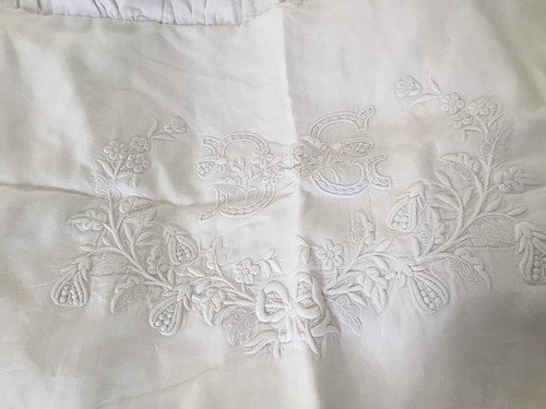 France (1) Standard Sham French Embroidery 100% Linen Handmade Rare Unique DC - Picture 3 of 11