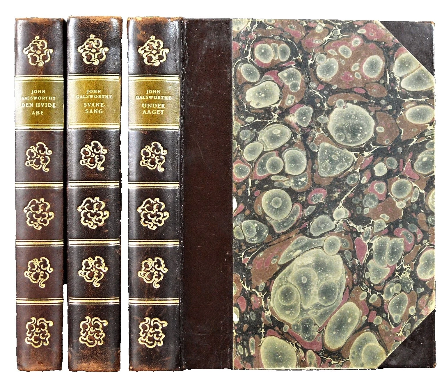 Hardcover Antiquarian & Collectible Books in Danish