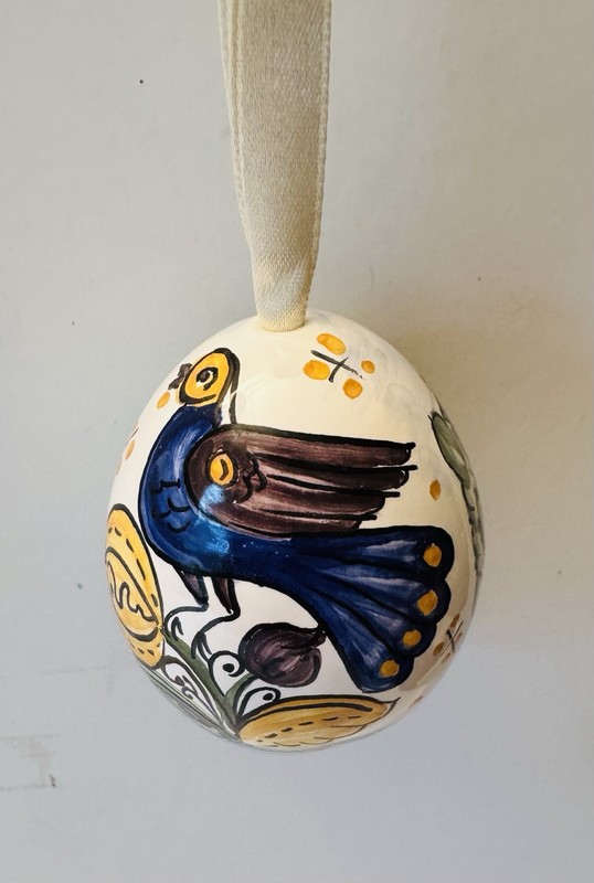 VINTAGE HAND PAINTED FOLK ART CERAMIC EGG ORNAMENT COBALT BLUE BIRD & VILLA DECO