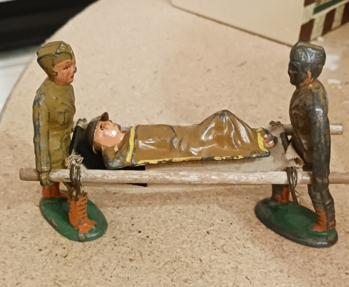 Vintage 4 Piece Lead Toy Soldier Stretcher Set