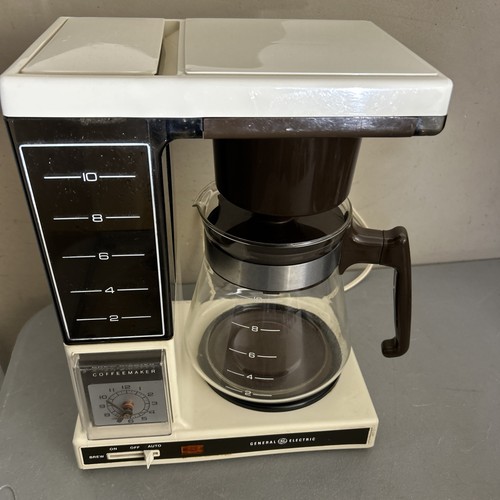Vtg General Electric GE 10 Cup Brew Starter Coffee Maker/Clock/ please See Notes