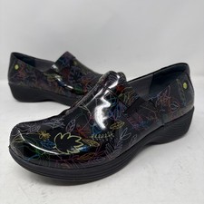 641 Dansko Work Wonders Coral patent leaf clogs size 41 EU 10.5-11 US