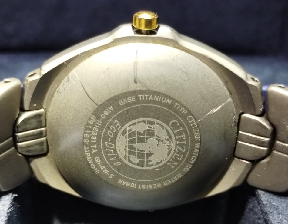 Vintage Citizen Solar Tech A160-h16331 Titanium 100 Meter