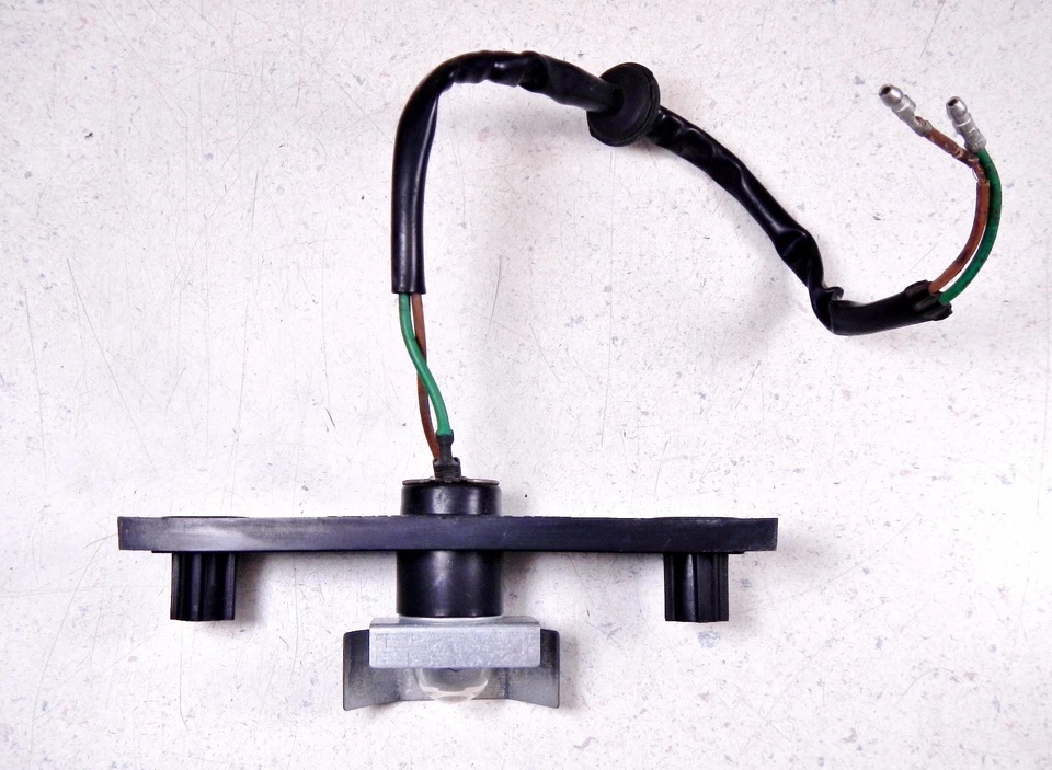 86 HONDA GL1200A GOLD WING LICENSE PLATE LIGHTING HOUSING & HARNESS ASY - Image 2 of 4