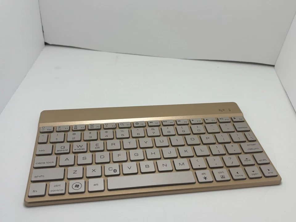 F3S / F3 Bluetooth Metallic Back-Lit Wireless Keyboard With USB Cable - Image 2 of 4