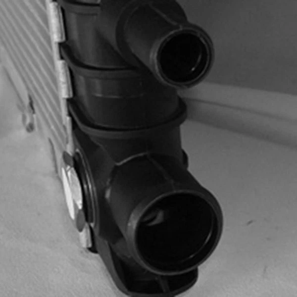 For Ford Escort 1998-2003 TYC 2140 Engine Coolant Radiator Foto 4 de 4