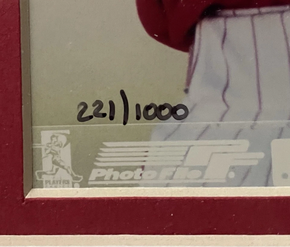 Ken Griffey Jr. Foto enmarcada y enmarañada con moneda Cincinnati Reds Salón de la fama #221/1.000 Foto 3 de 4