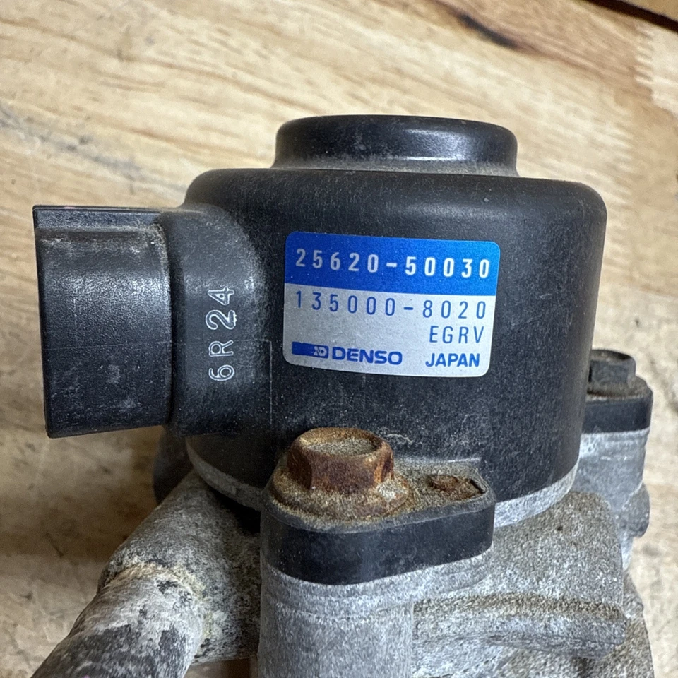 1995-2000 LEXUS TOYOTA OEM SC300 LS400 SC400 EGR VALVE 25620-50030 Foto 2 de 4