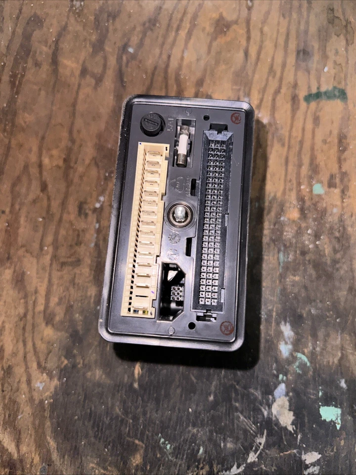 Control Quemador Automático Universal, 120V (UBA3 v3.6) Buderus 8718600083  Foto 3 de 4