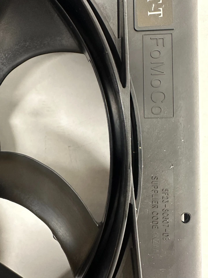 Conjunto de ventilador de refrigeración de doble radiador Motorcraft 2004-2007 Freestar Monterey Foto 4 de 4