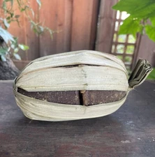 Organic Palm Sugar Wrapped In Salacca Leaves 13 Oz