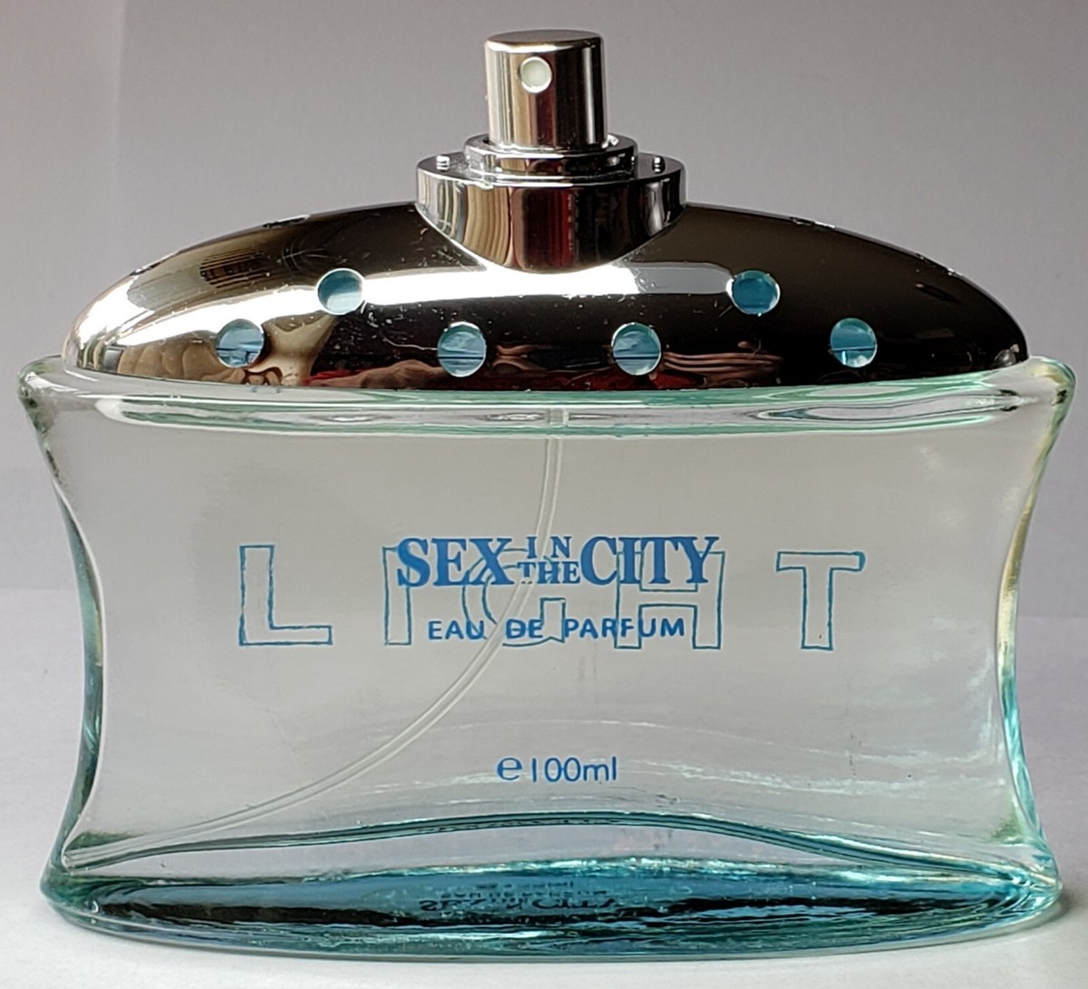 Sex In The City Light~ Eau De Parfum Spray ~ 3.3 fl oz