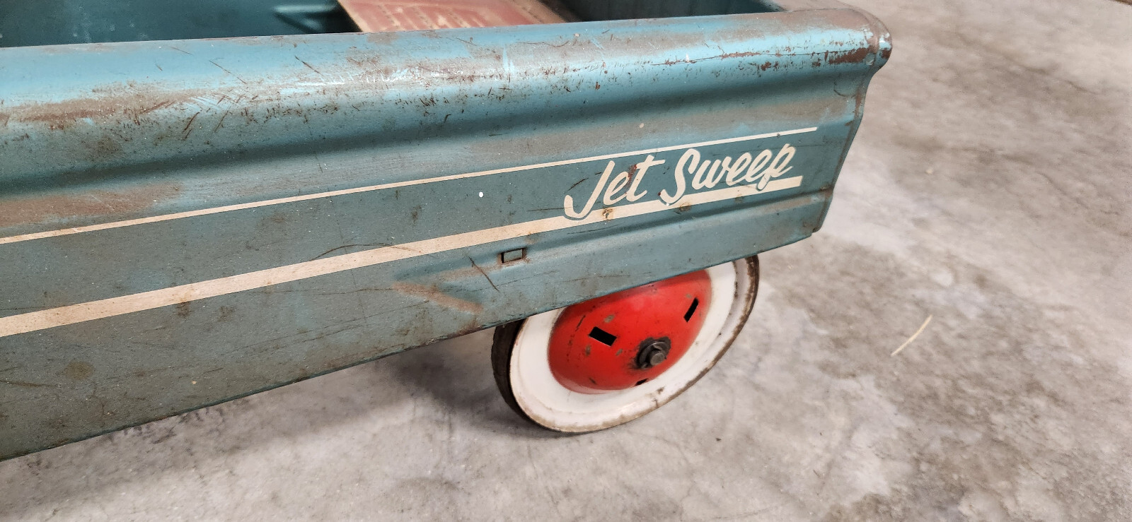 Vintage AMF Jet Sweep 501 Pedal Car. FRONT WHEEL NOT ORIGINAL eBay