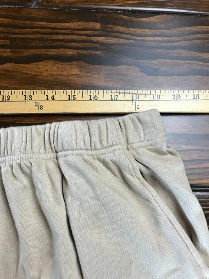 Pantalones cortos Woman Within, talla grande Petite 3X para mujer, tostado crema, bermudas Foto 3 de 4