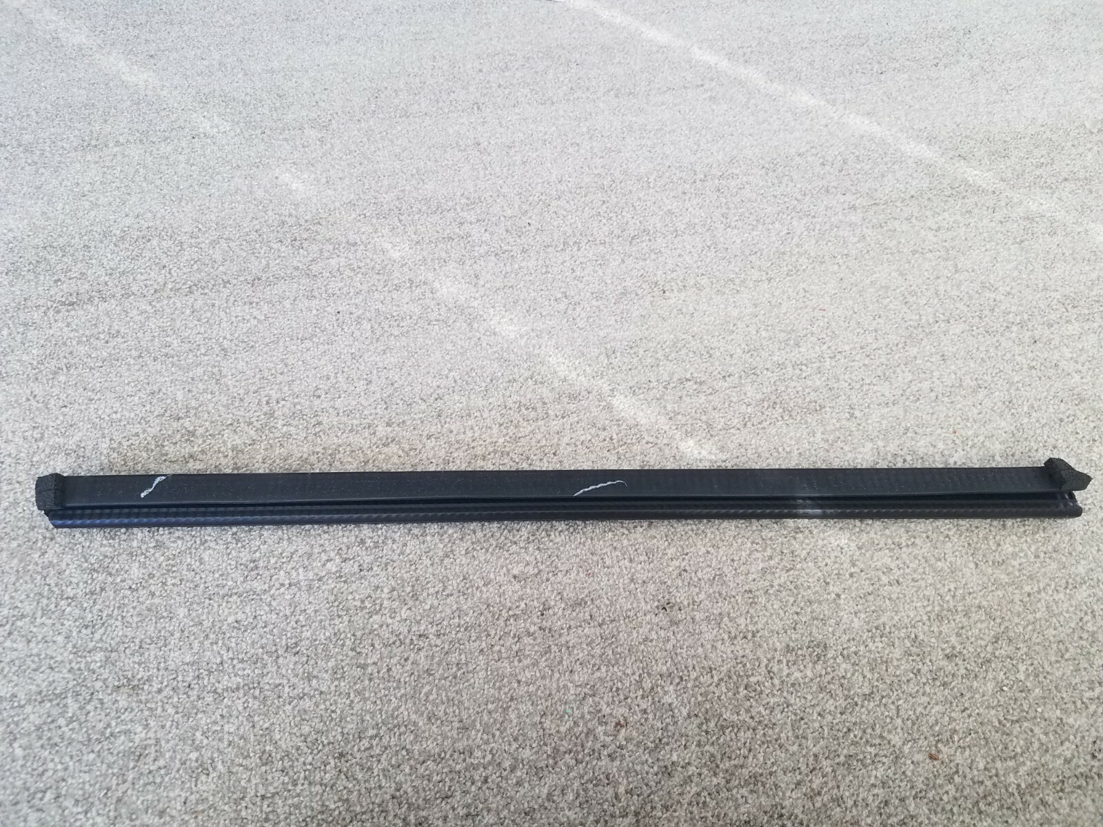 2016 Ford Fusion interior window trim seal molding left front door OEM