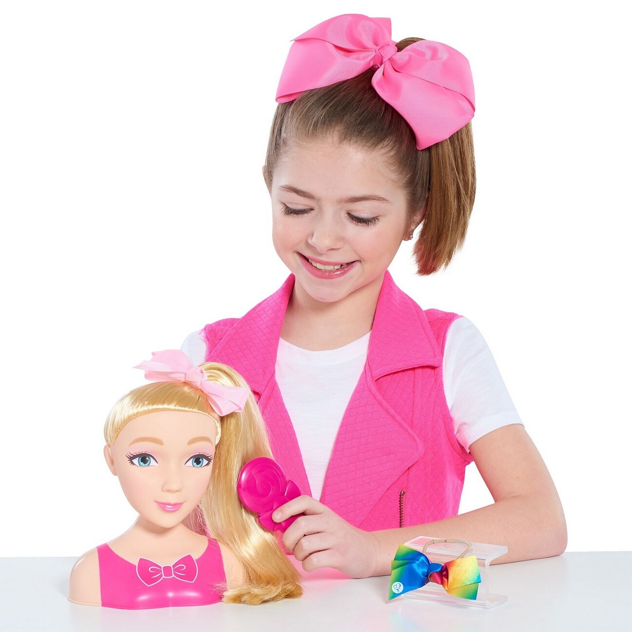 jojo siwa styling head