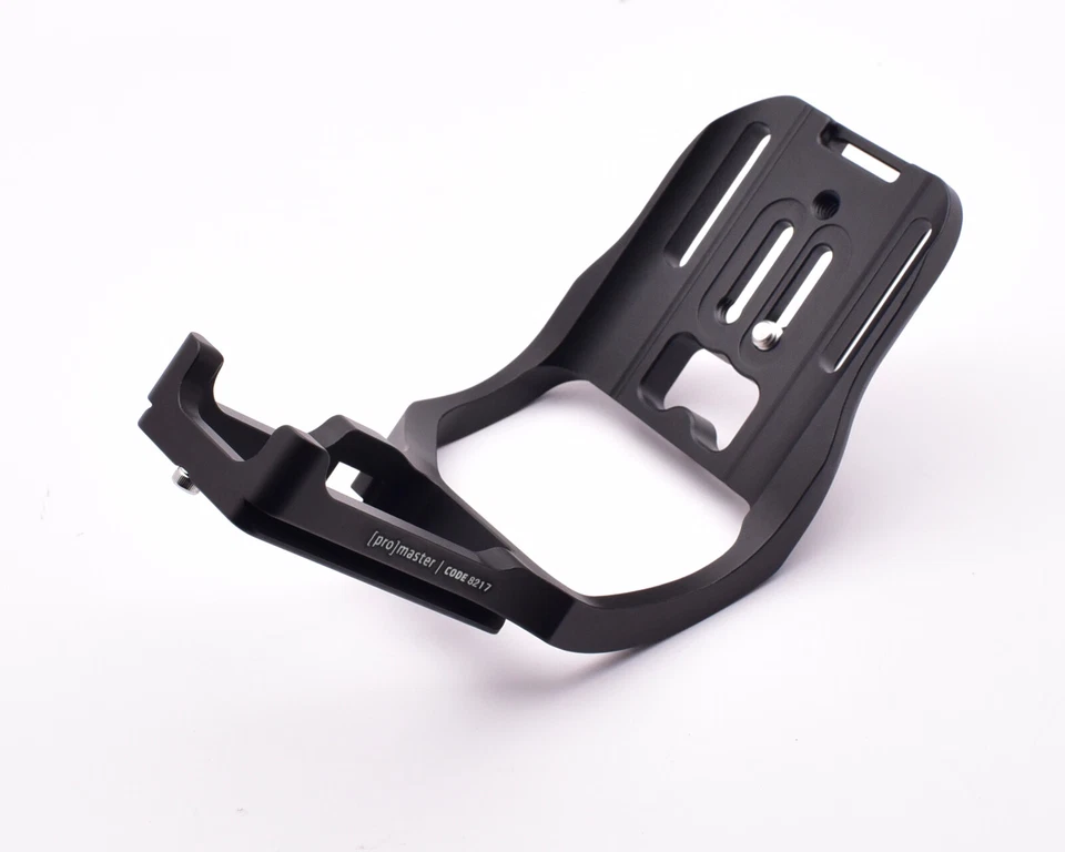 Promaster 8217 Professional L Bracket for Canon 5D MK IV with Grip (#8628) - Image 3 of 4