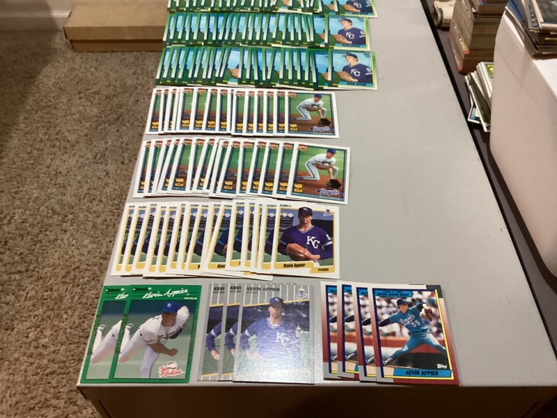 Lot (117) Kevin Appier RC Cards