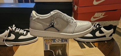 Air Jordan 1 Retro Low OG SIZE 9.5 SILVER METALLIC WHITE | eBay display picture 3