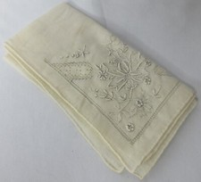 Vintage White Linen Embroidered Floral Design Handkerchief Square 10.5" x 10.5"