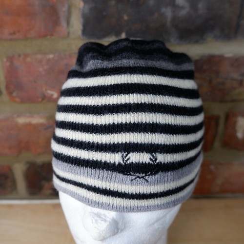 FRED PERRY Beanie Hat One Size Black 