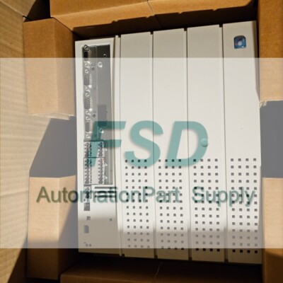 1PC Brand NEW Lenze EVS9327-CSV003 vector Frequency Inverter