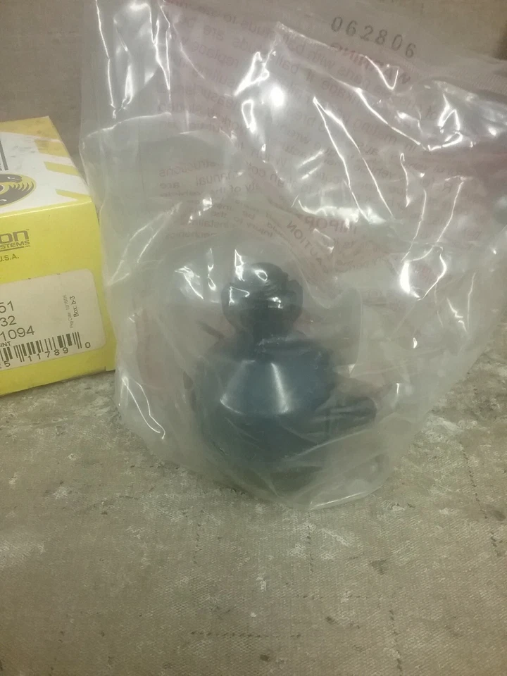 New Falcon Upper Ball Joint K7242 - Image 2 of 2