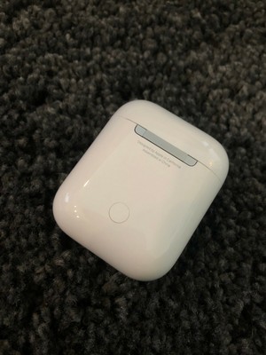 Apple AirPods - 1. Generation Ladecase - Guter Zustand! - nur Case