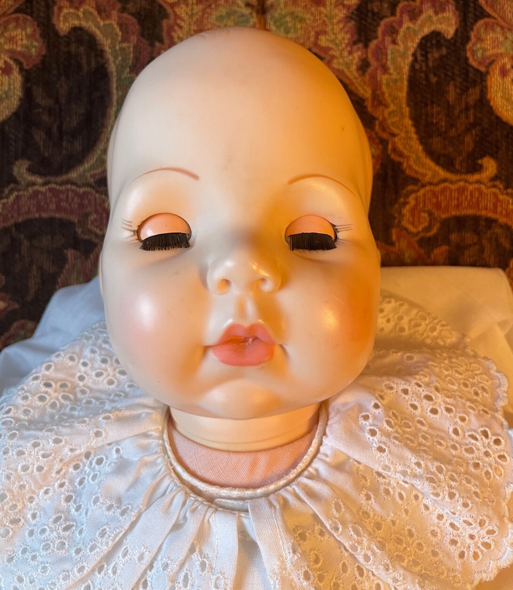 1960's Madame Alexander BABY VICTORIA 18” Sleep Eyes Soft Body