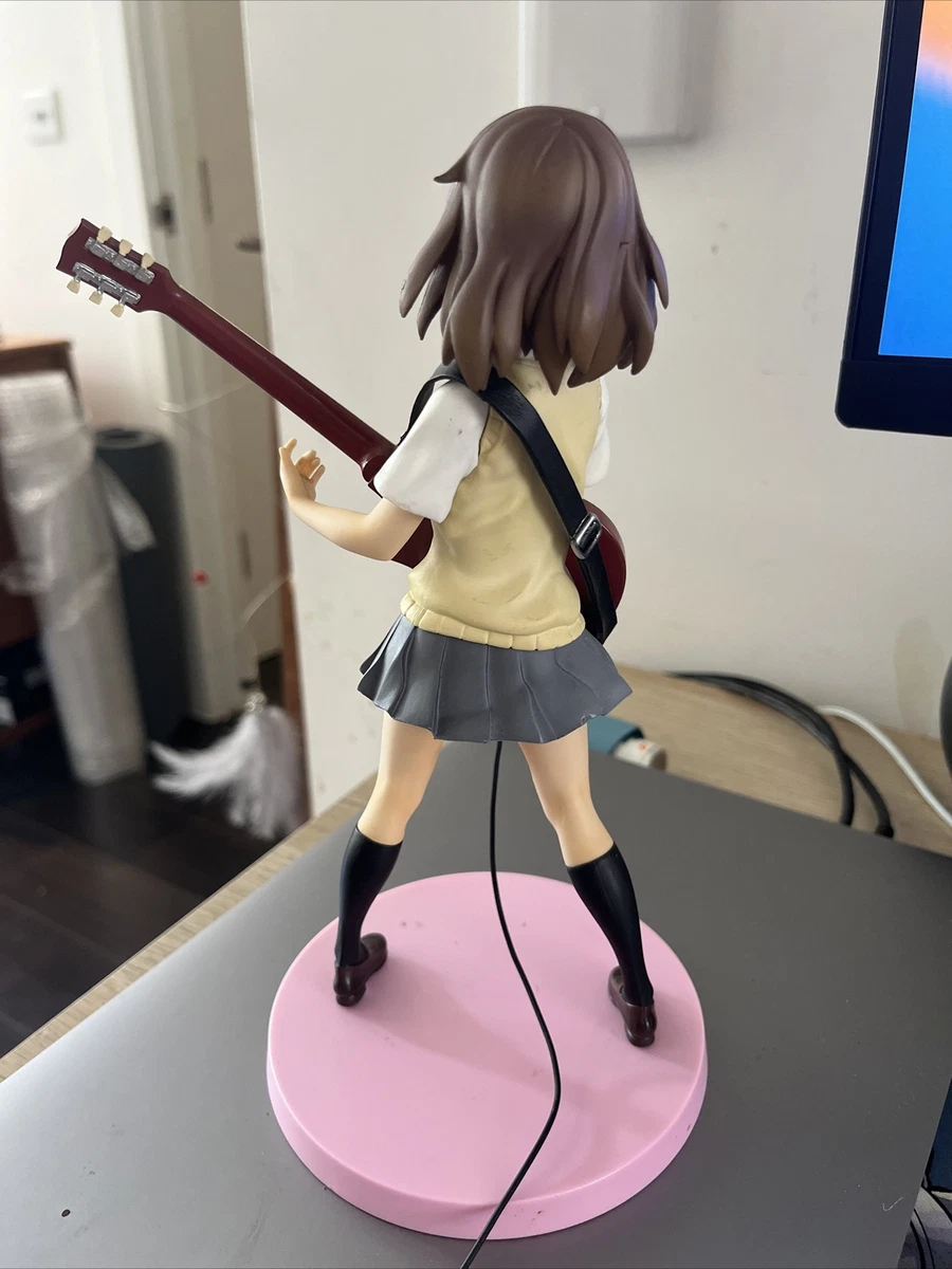 K-ON! Figure - 2011 Hirasawa Yui w/ Guitar - Banpresto SQ 8