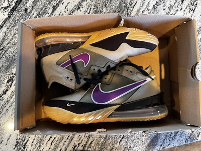 Nike atmos x LeBron 18 Low Atmos Viotech- Barely Worn- Men's Nike atmos x LeBron 18 Low Atmos Viotech- Barely Worn- Men's