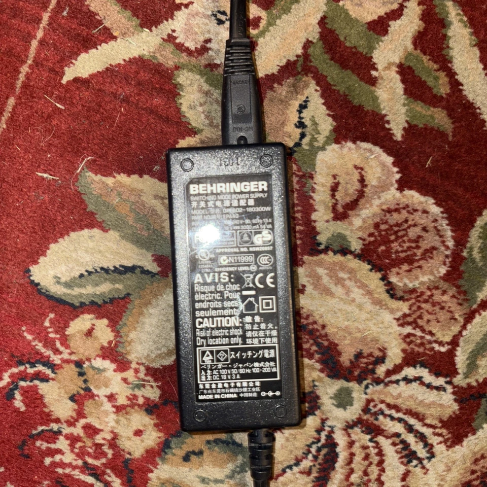 Behringer EPA40 PA System 🎤 40W w/ Mic – Blue – 18V DC In - Image 3 of 4