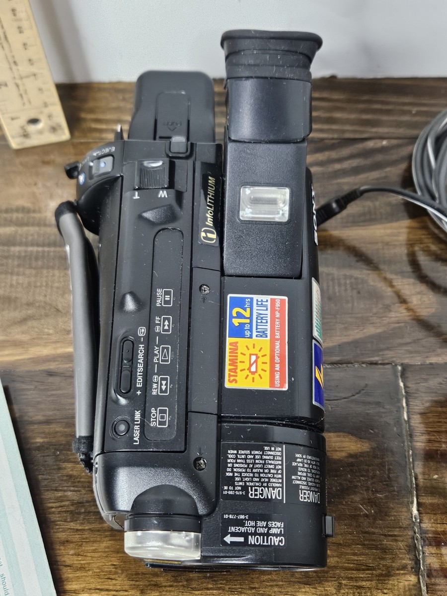 Sony Handycam CCD-TR416 Hi-8 Analog Video Camcorder Bundle Works