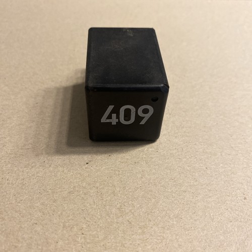 VW Audi Seat Skoda Passat Relais 409 |Kraftstoffpumpe Krafstoffrelais 4B0955531A