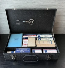 VTG Curity Safeguard First Aid Kit – Wall Hanging Bauer & Black Medical Cabinet