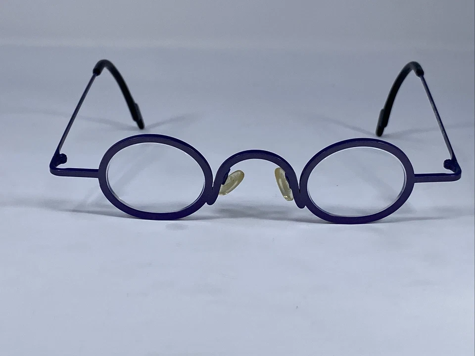 Montatura per occhiali da vista di design THEO BELGIUM “PHIL” viola opaco - Immagine 2 di 4