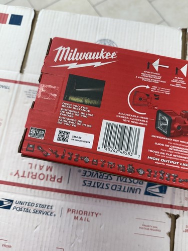 Milwaukee M18 1250 Lumens Cordless Search Light (Tool-Only) 2354-20 NEW! - Picture 6 of 7