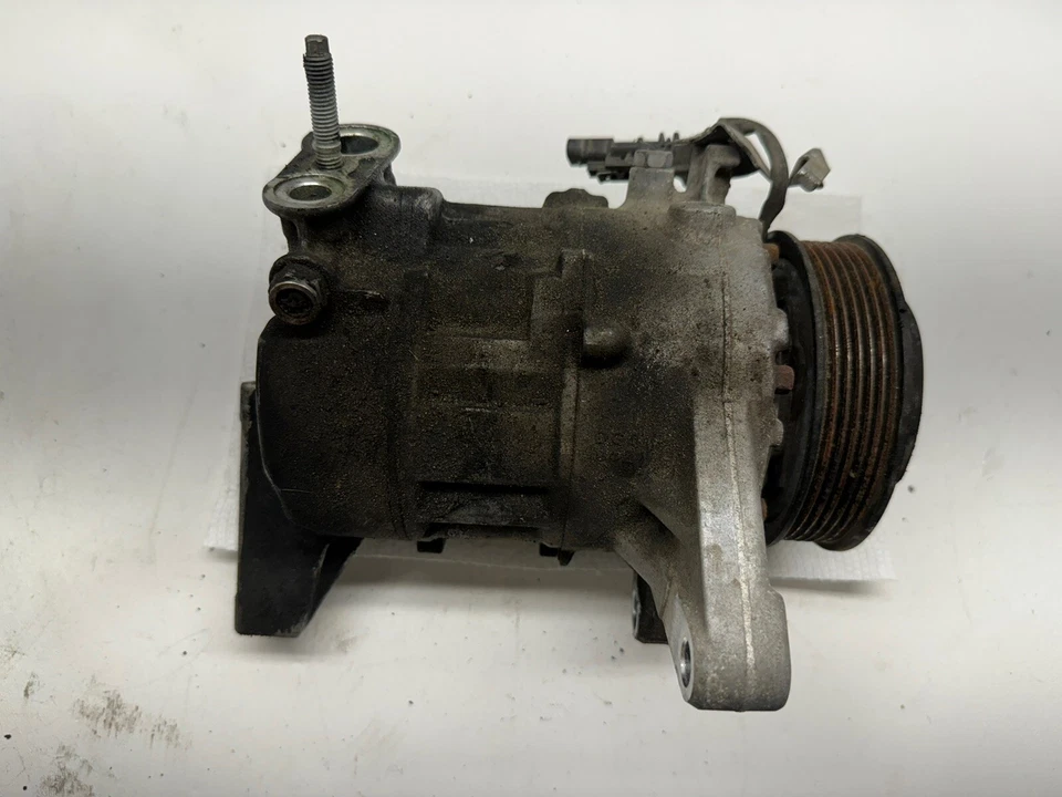 Compresor de aire acondicionado OEM GM para Chevy Traverse GMC Acadia 2018 2019 2020 3,6 L 84333862 Foto 3 de 4