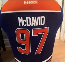 Connor Mcdavid, Hockey Chair
