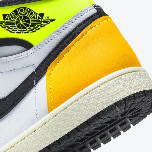 Nike Air Jordan 1 Retro High OG Volt Gold White Sneakers 555088-118 Men's 8.5 - Picture 8 of 12