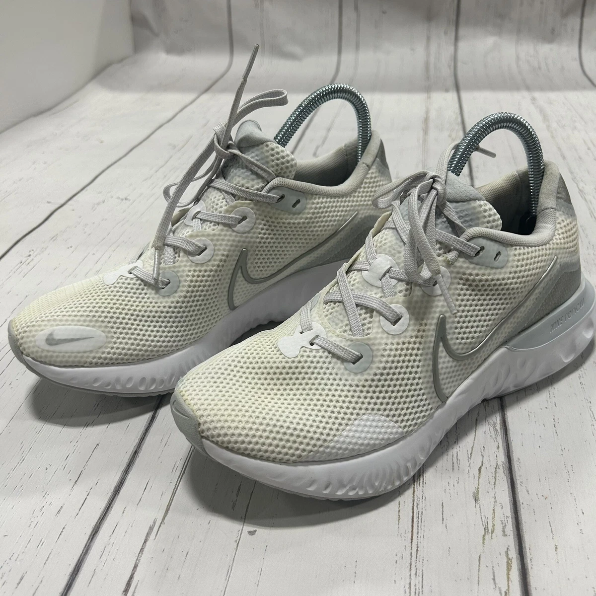nike shoes renew run