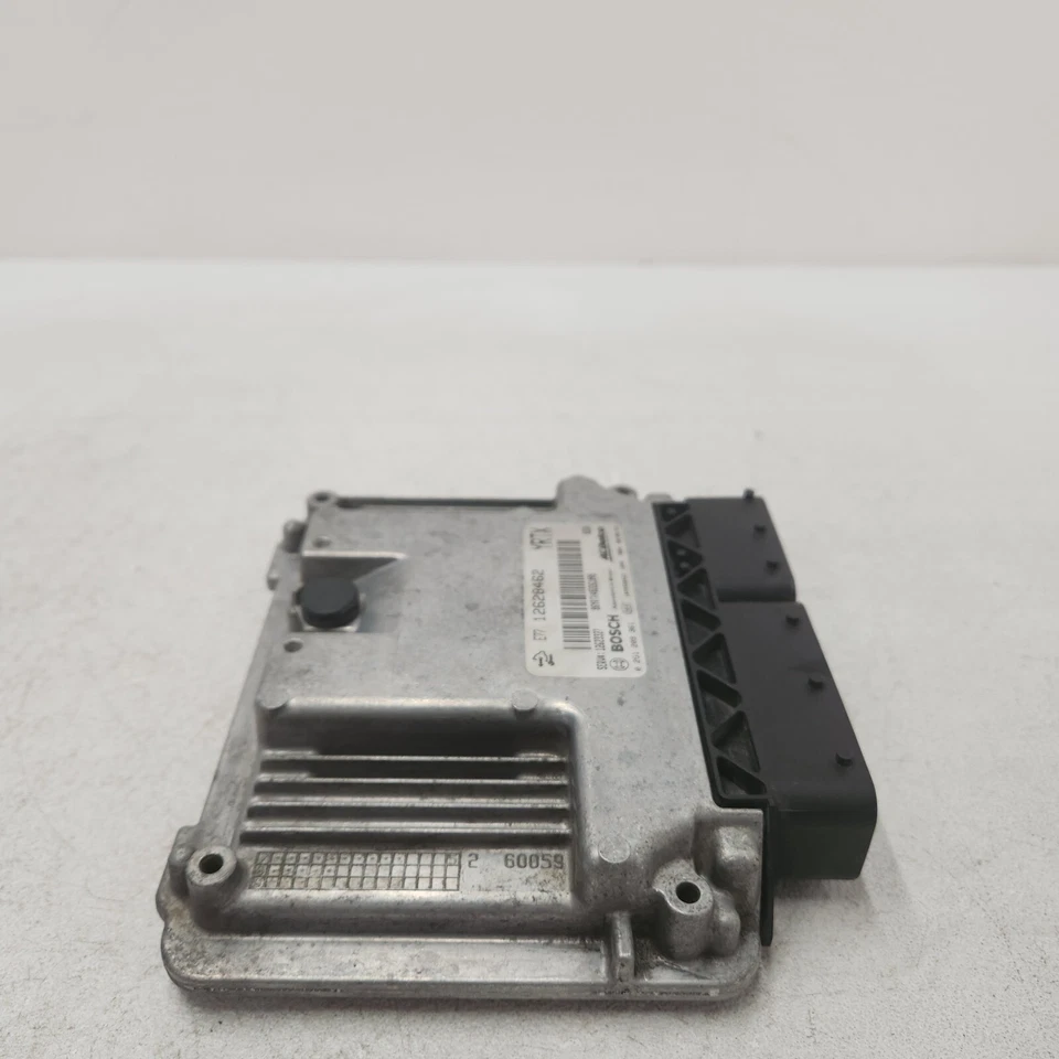 08-09 Unidad de módulo de control del motor Cadillac CTS ECU ECM OEM 12623327 BOSCH Foto 4 de 4