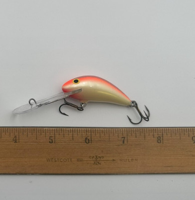 Salmo Hornet   Pearl Orange Color   Floating   New Former Dealer Stock