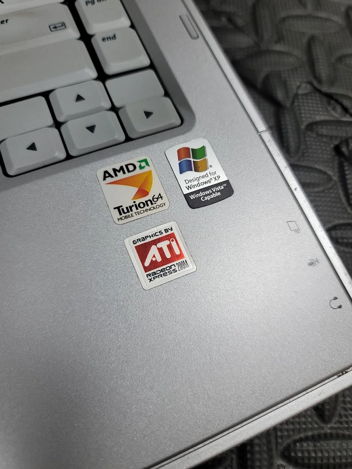 Compaq Presario V5210US 15.4" AMD Turion 64 1.8GHz 2GB RAM 64GB SSD Win XP Pro - Imagem 4 de 4