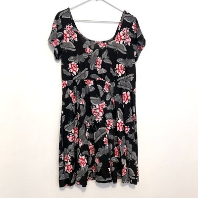 HOT TOPIC Moth Floral Dress Black Gray Short Sleeve Mini Fit & Flare JUNIORS XXL