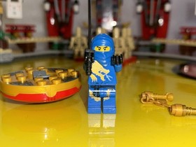 Lego ninjago skeleton bowling comes With minty Jay dx and spinner  Read Discrp